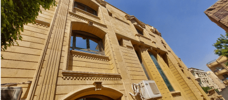 فيلا أنيقة للبيع او الإيجار مساحة الأرض 821 متر