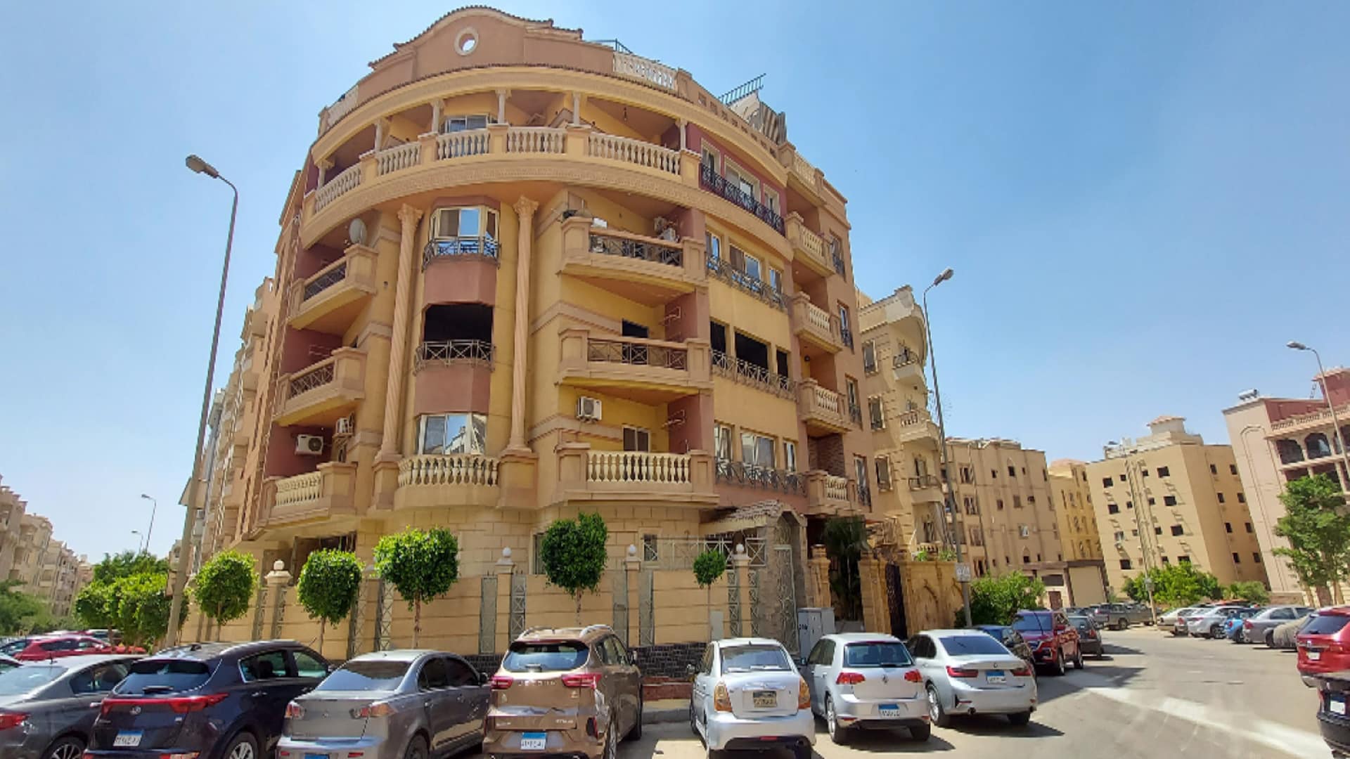 شقه للأيجار بالقاهرة الجديده
